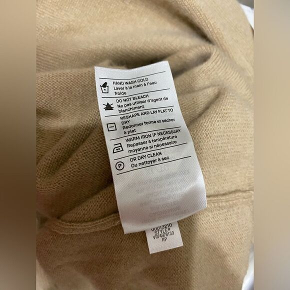 VINCE NWT Cashmere Weekend V-Neck Sweater Camel Tan Pullover Size XL - Picture 11 of 13